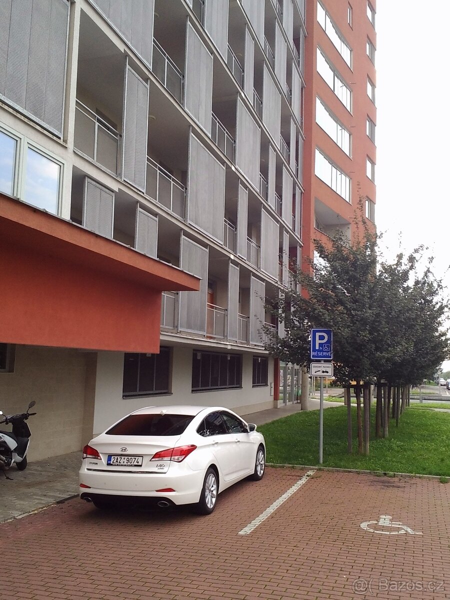 Pronajem 1kk Novodvorska - 15