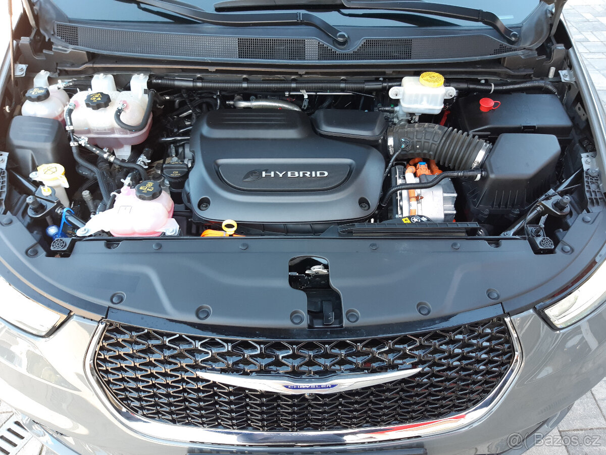Chrysler Pacifica 3,6L V6 HYBRID, Top výbava, DVD+TV - 15