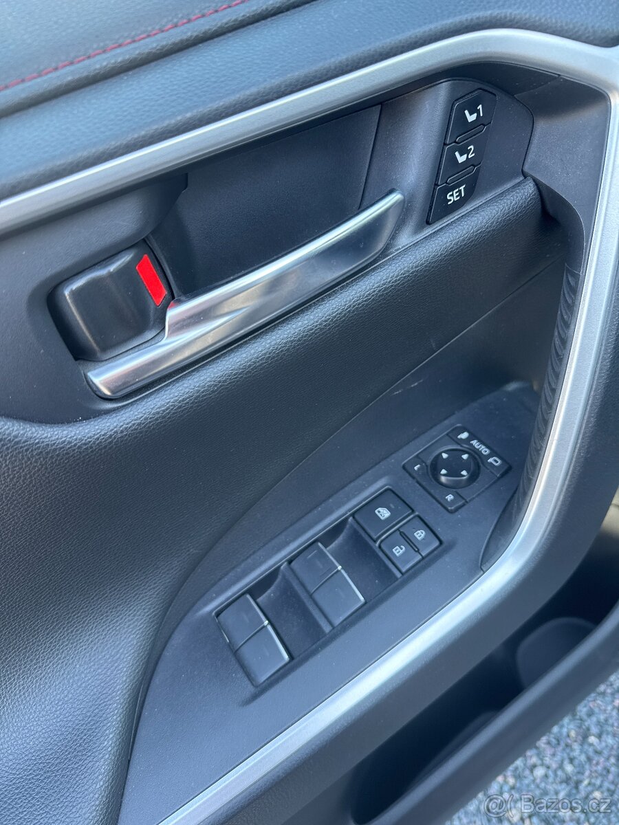 Toyota RAV4 2,5 PLUG-IN HYBRID VIP SELECTION 4X4 225 KW - 15