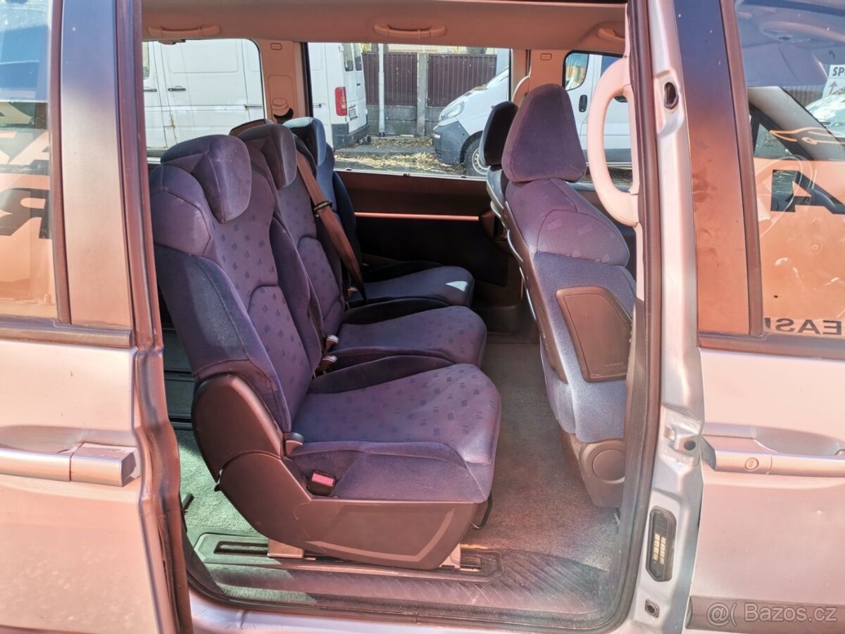 Peugeot 807 2.0i 100kw 5 míst - 15