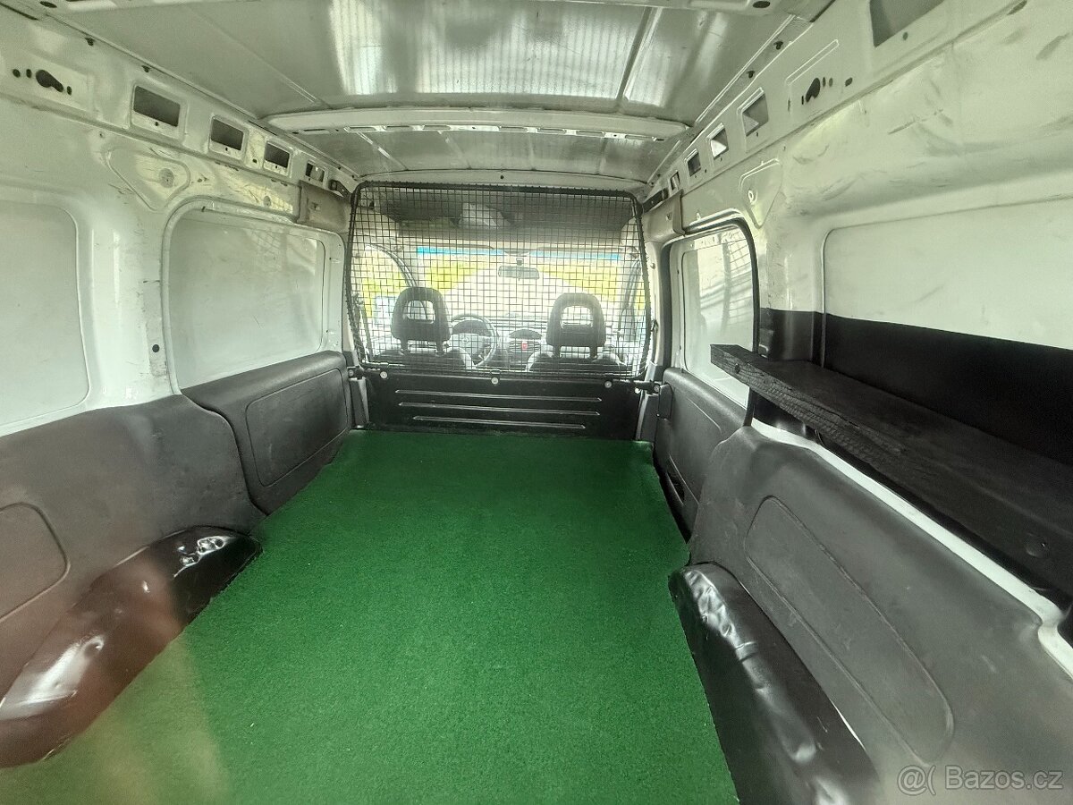 Opel Combo 1,3 CDTI PO ROZVODECH STK 11/2027 - 15