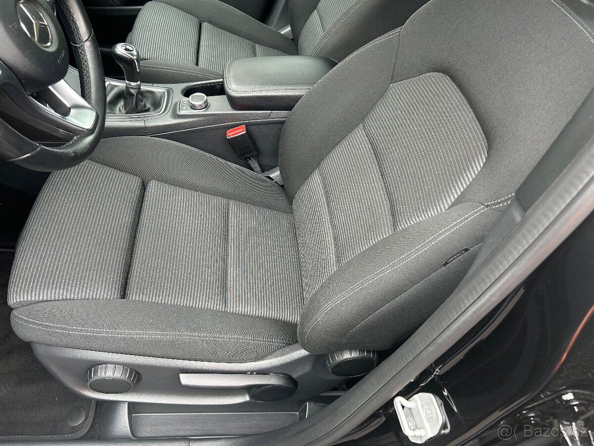 Mercedes-Benz B180 2016 90kw původ ČR, 2. maj., servis MB - 15