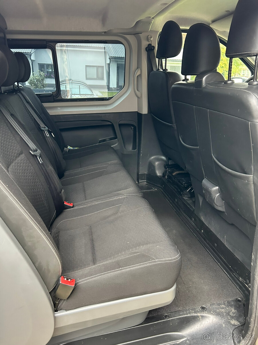 Opel Vivaro 1,6 biturbo 107kW - 15