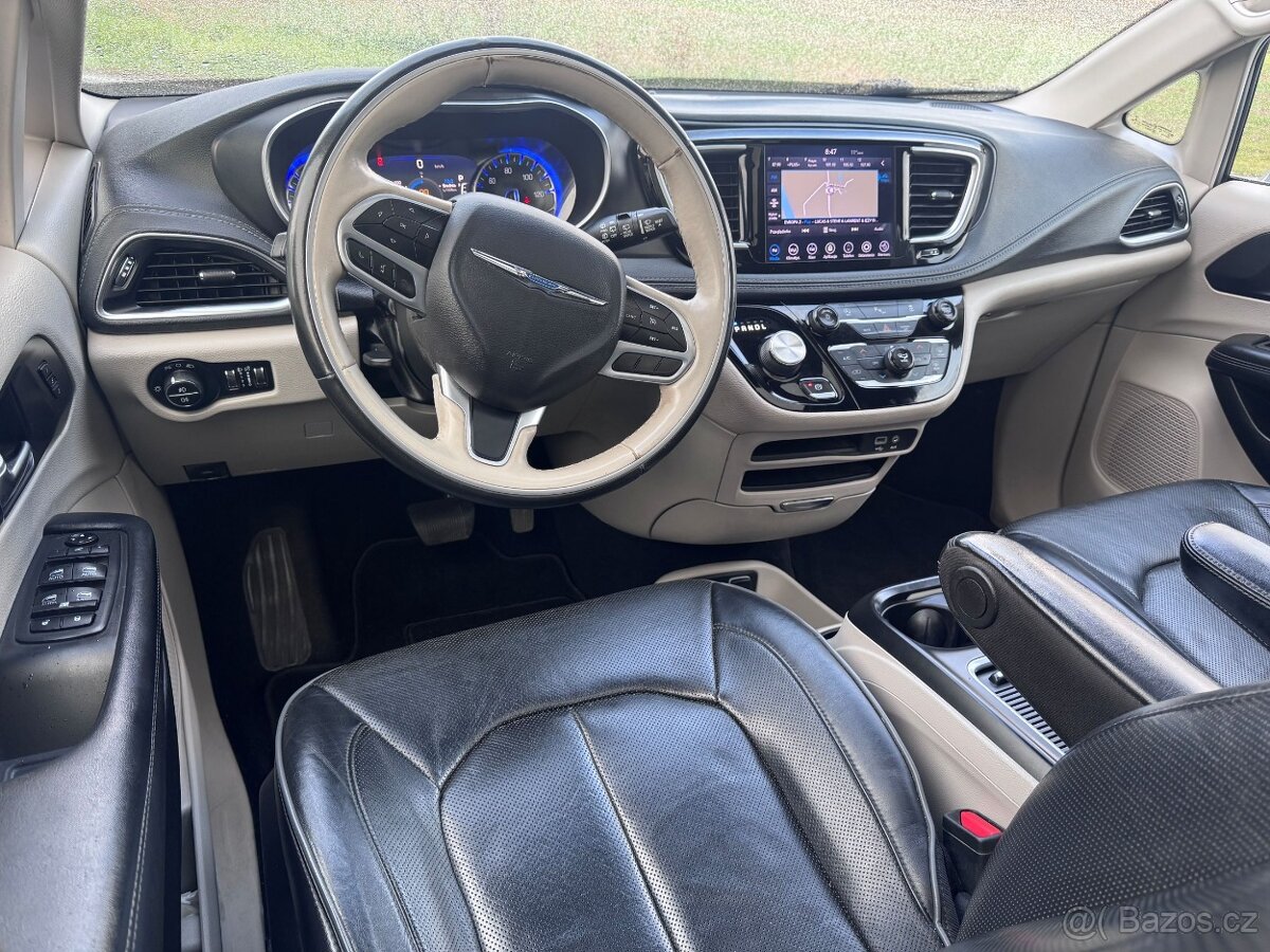 Chrysler Pacifica 3,6 RU Panorama Limited 2020 TOP - 15