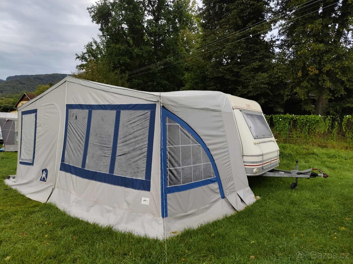 karavan obytný přívěs LMC LUXUS FAVORIT - 15