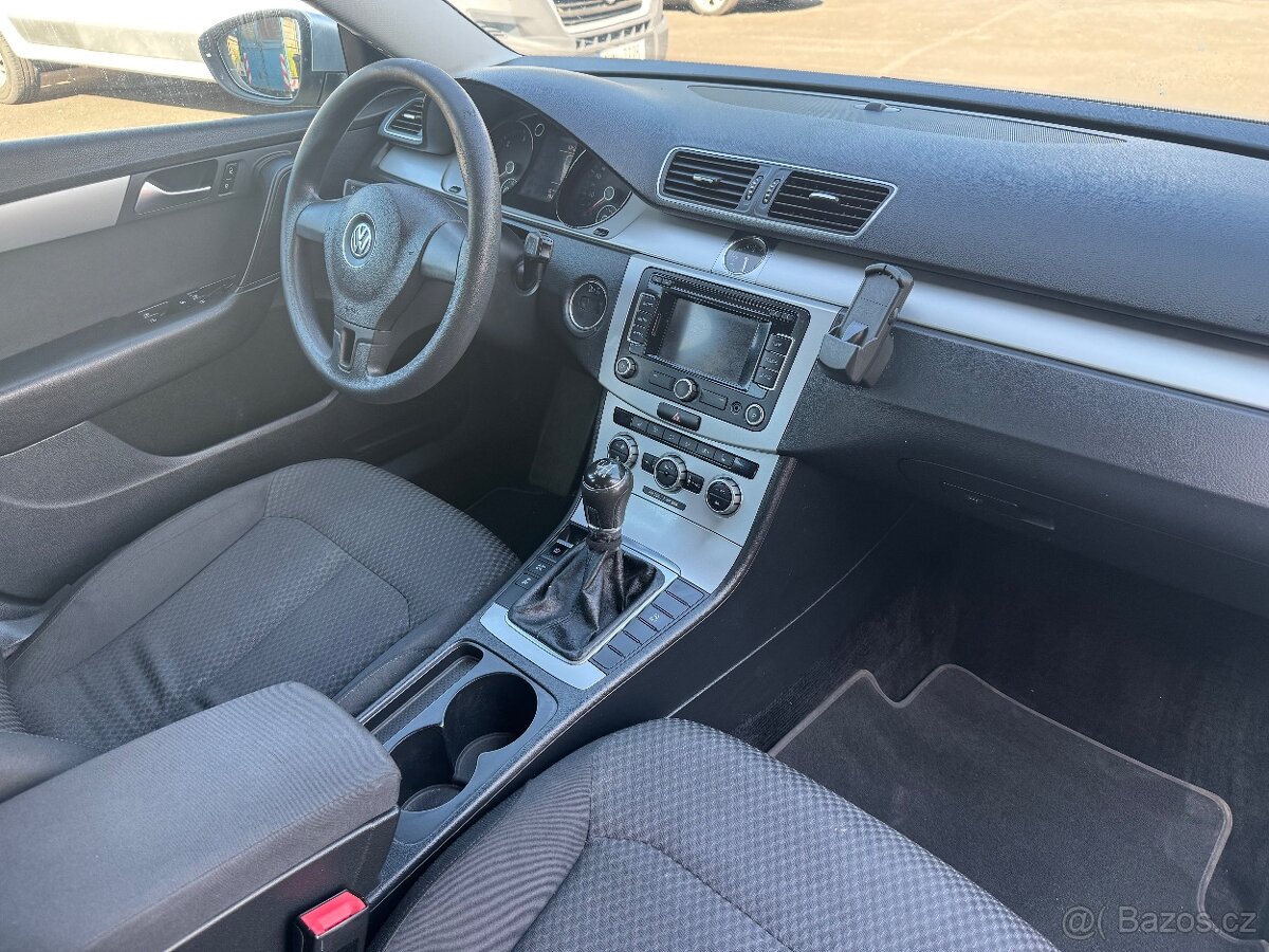 Volkswagen Passat B7 Combi TDi MODEL 2013 MOŽNO NA SPLÁTKY - 15