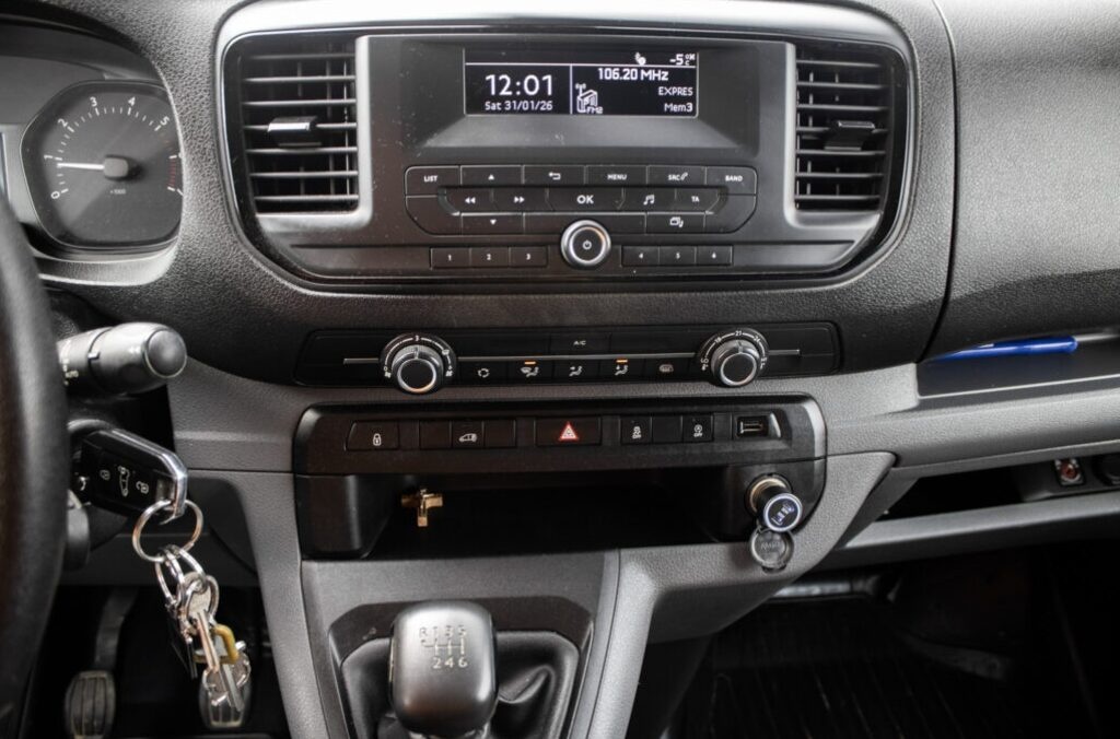 Toyota Proace 110kW (2019) - 15