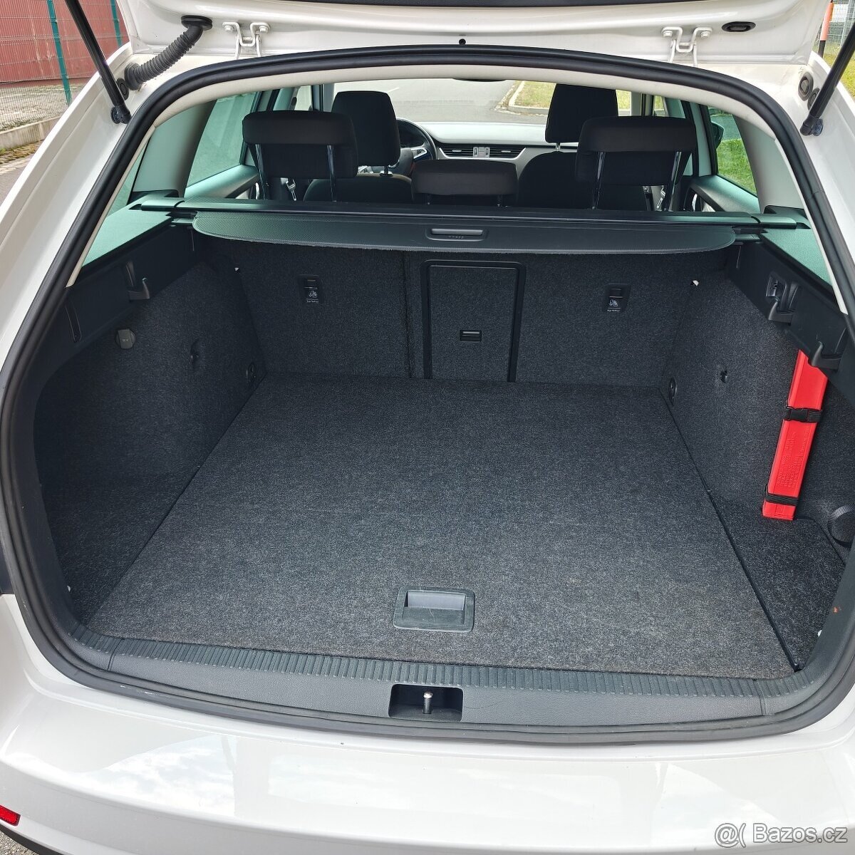 Škoda Octavia III combi 2.0tdi 4X4 DSG Švýcarsko tažné DPH - 15