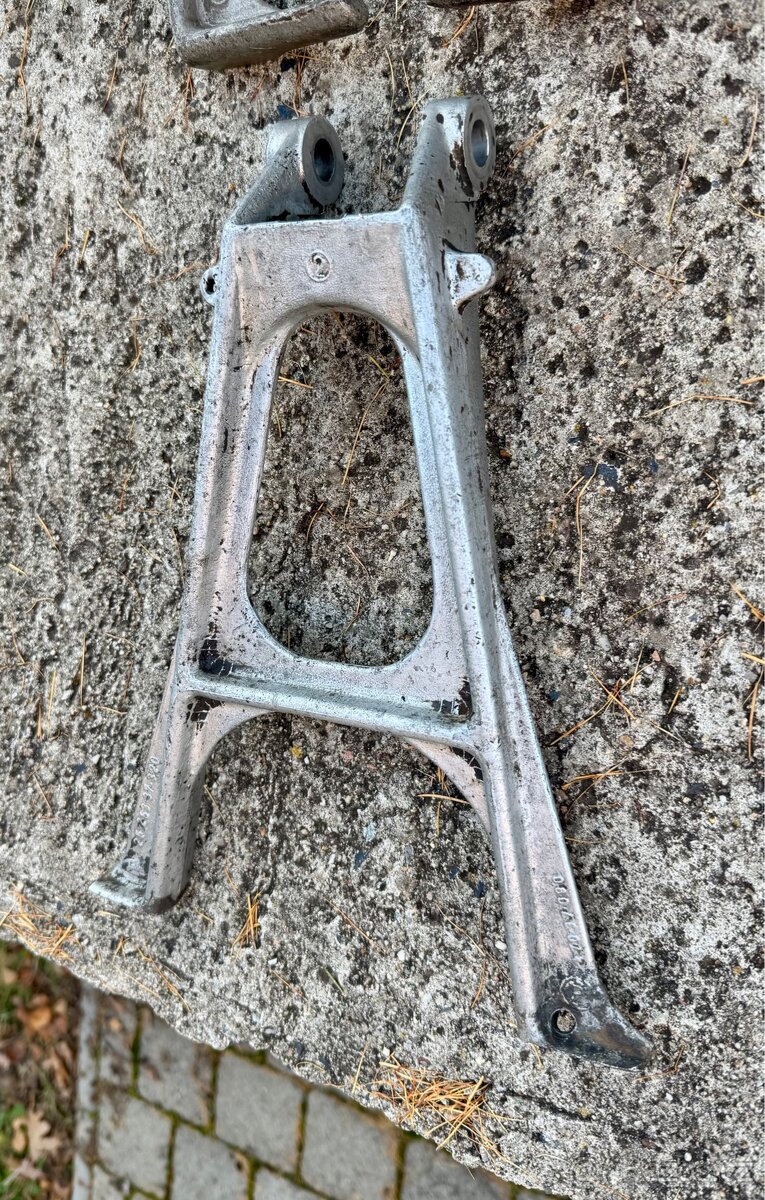 Jawa 250 350 sport, calif, ČZ - stojany 19 kola - 15