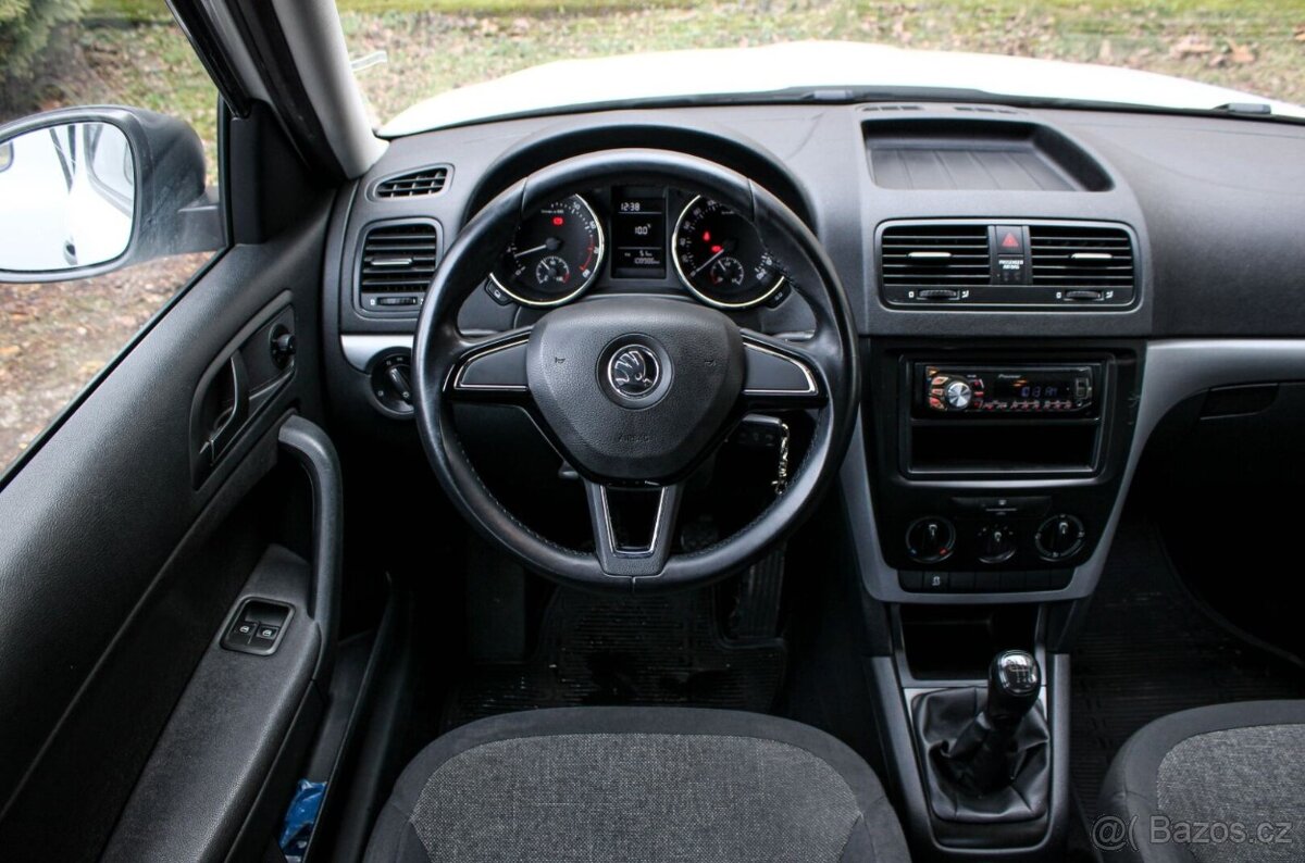 Škoda Yeti 1.2 TSI Active 109000km - 15