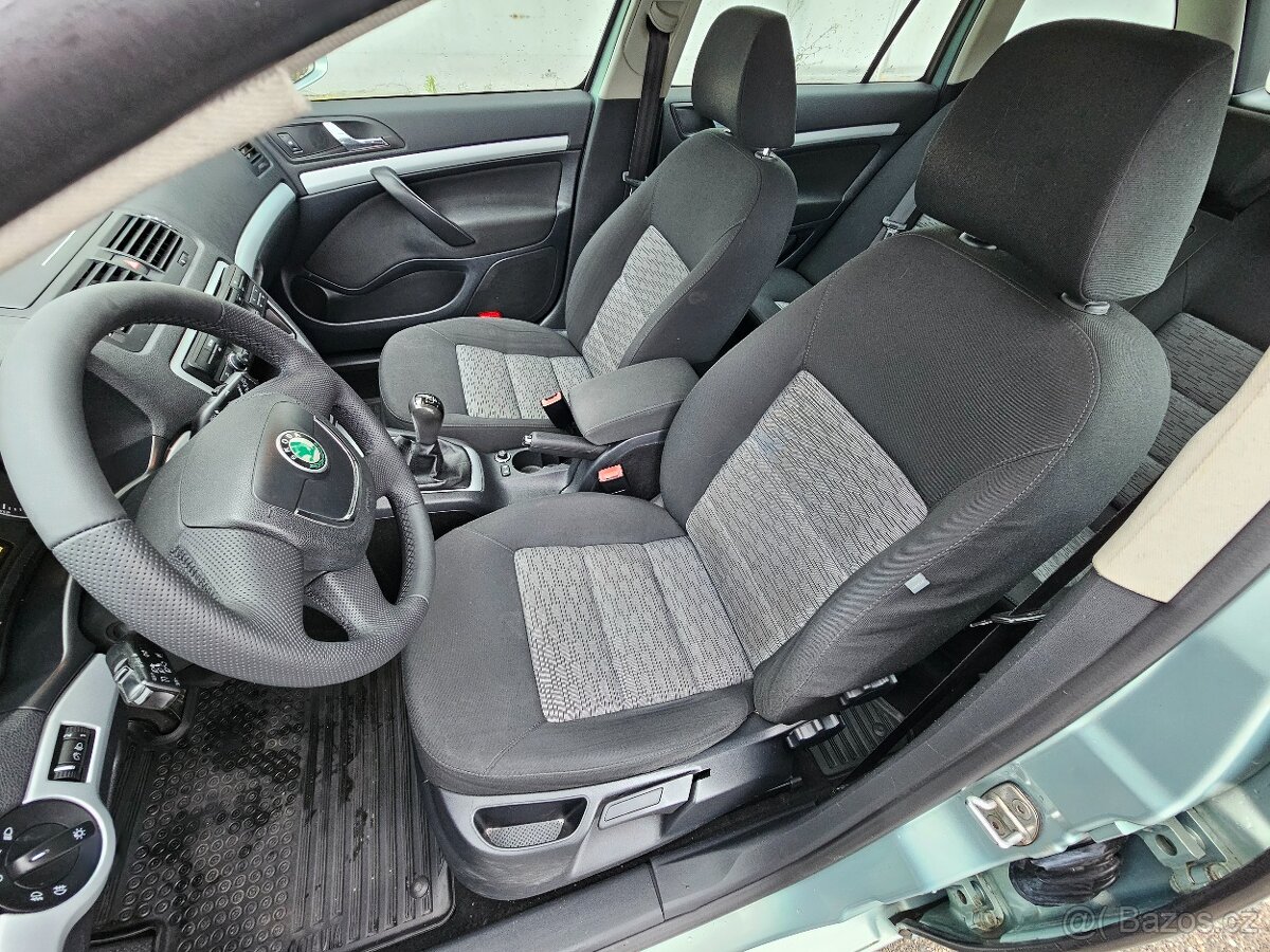 Škoda Octavia 2 1.6MPI 75KW, FACELIFT - 15