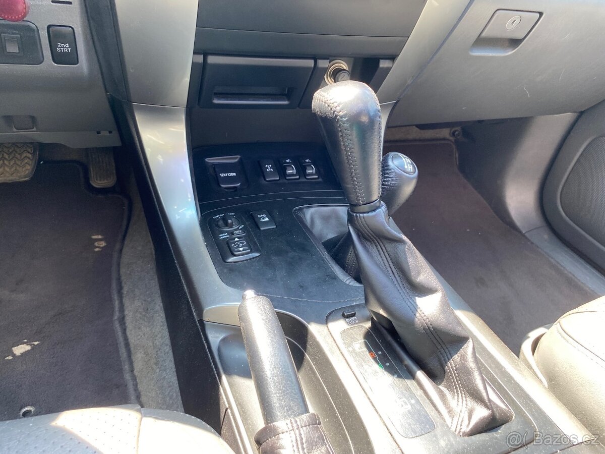 Toyota Land Cruiser Prado 3,0d, 127 kw, 8 MÍST - 15