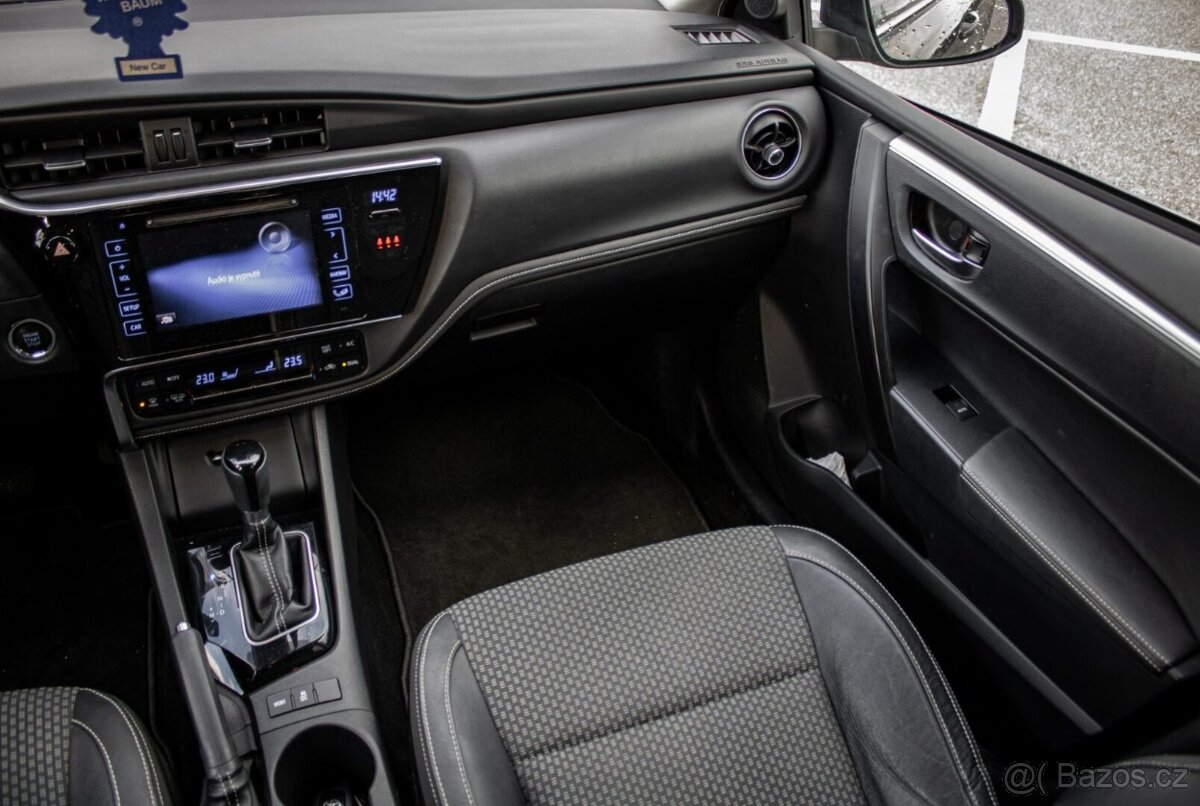 Toyota Corolla sedan 1.6 Ececutive - 15