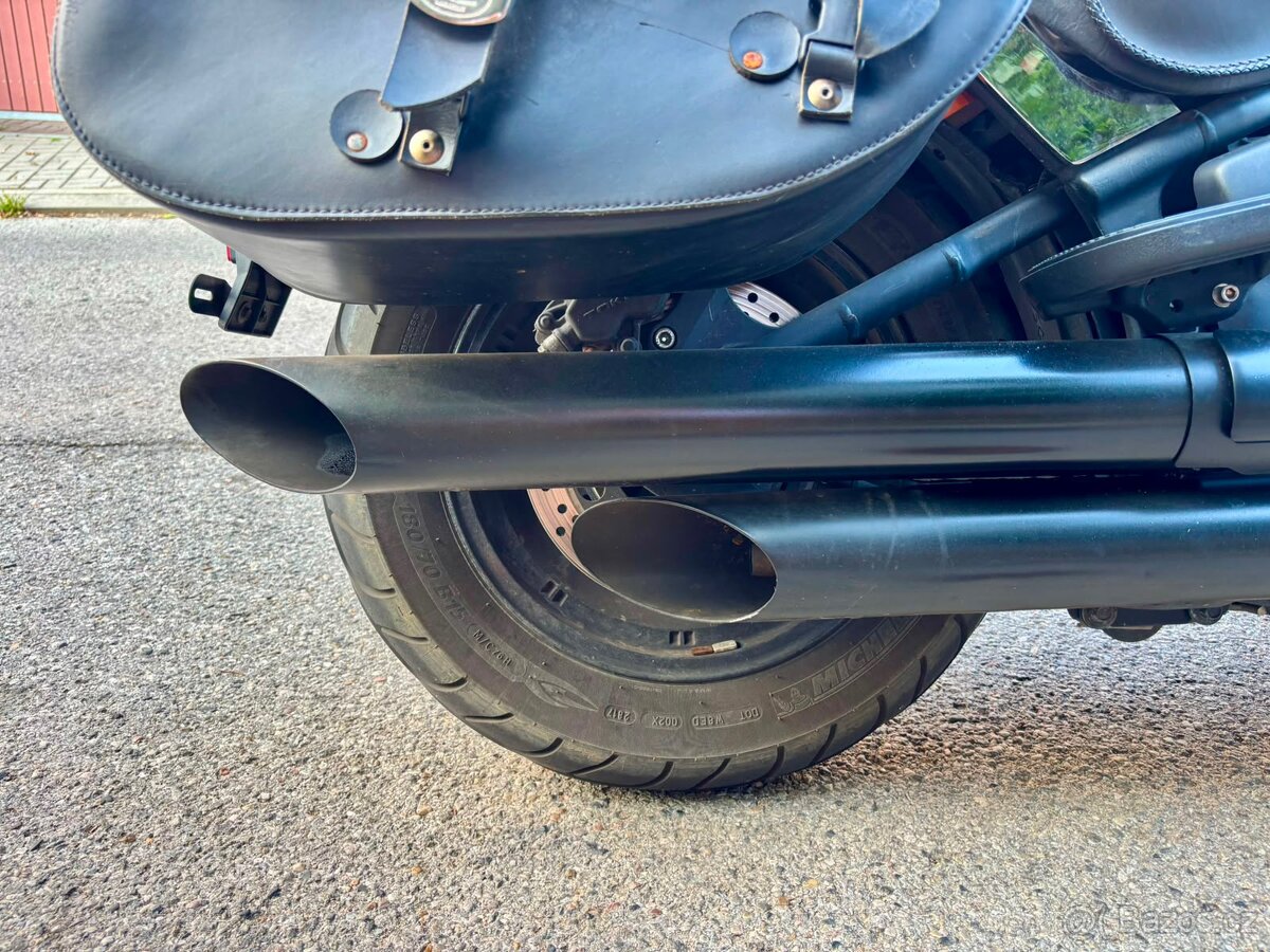 Kawasaki Vulcan 900 Custom 2013 - 15