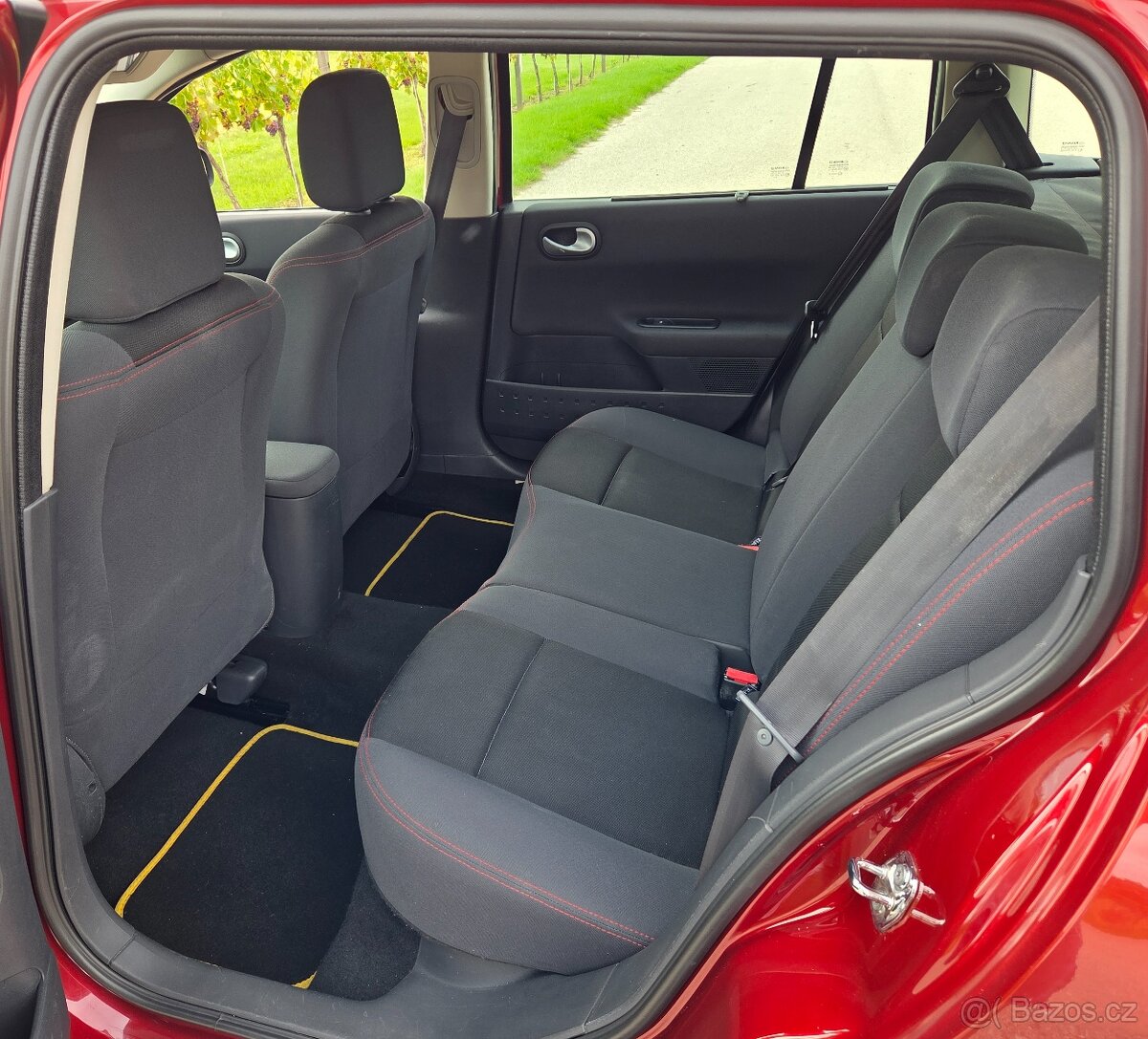 Renault Megane 1.5 DCi 76KW/103 koní R.V.08/2008 - 15