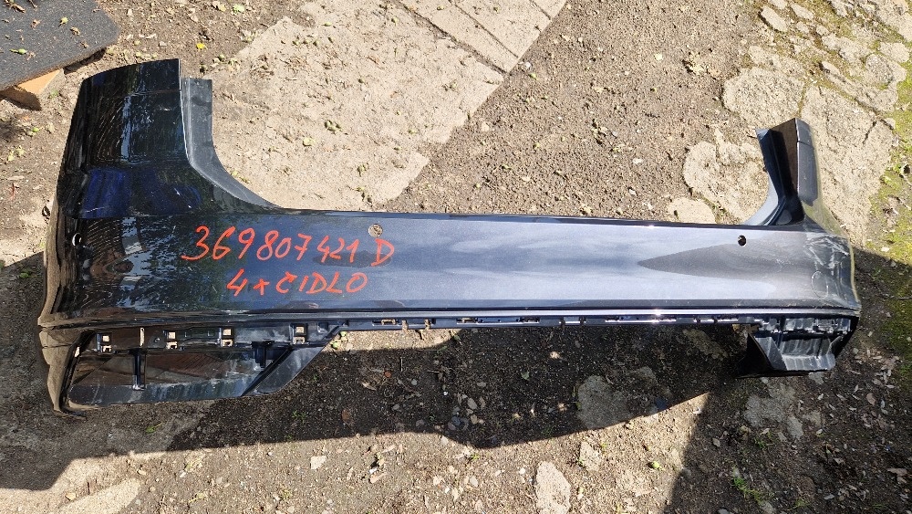 VW Passat B8 , kapota lampy blatníky výztuha pr. světlo - - 15