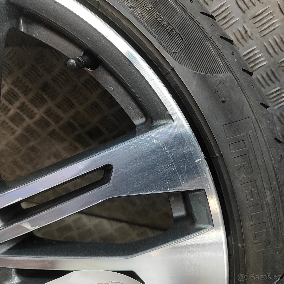 Kola AUDI Q5 (FY) 2017 - 15