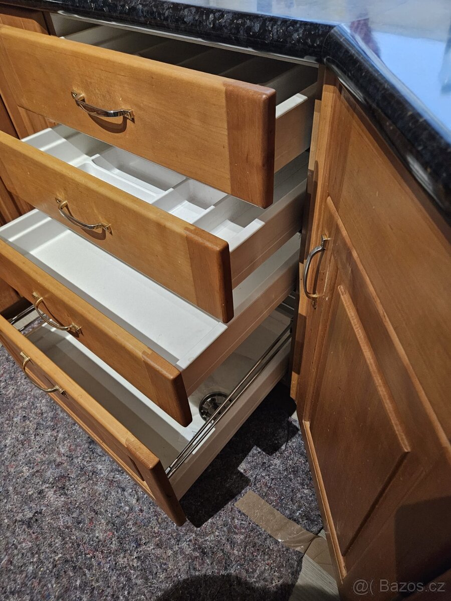 Kuchyňská linka z Německa se spotřebiči - 15