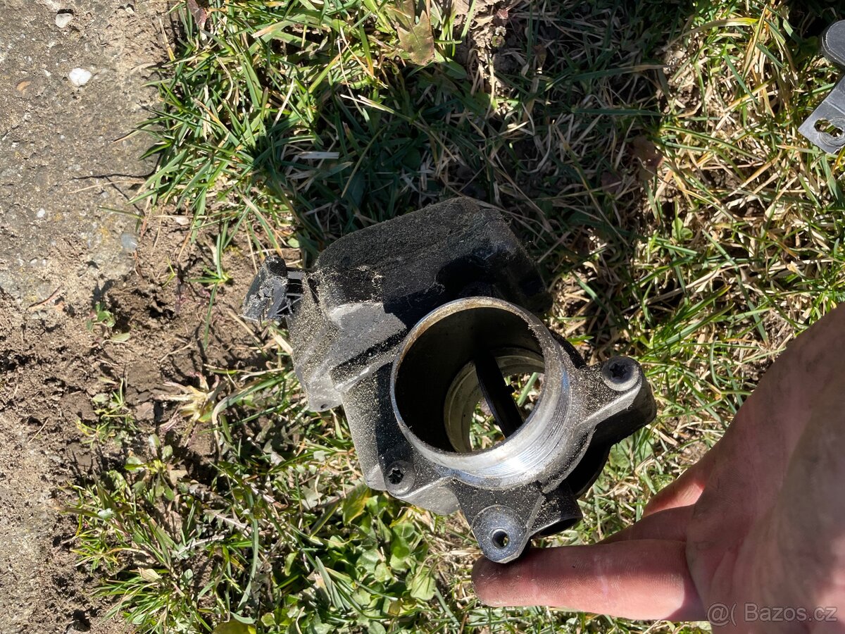 Díly na octavia 2 - 15