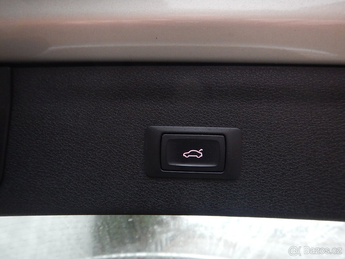 AUDI Q3 2.0 TDI, ČR, S-TRONIC - 15