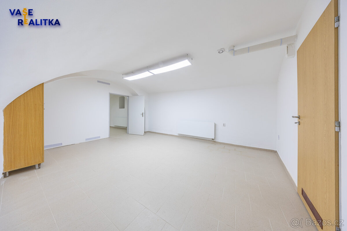 Pronájem, komerční prostory, Hranice, ul. Svatoplukova - 15