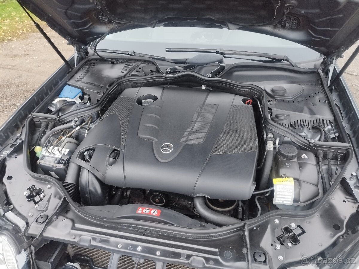 Mercedes-Benz E 220 CDi manuál - 15