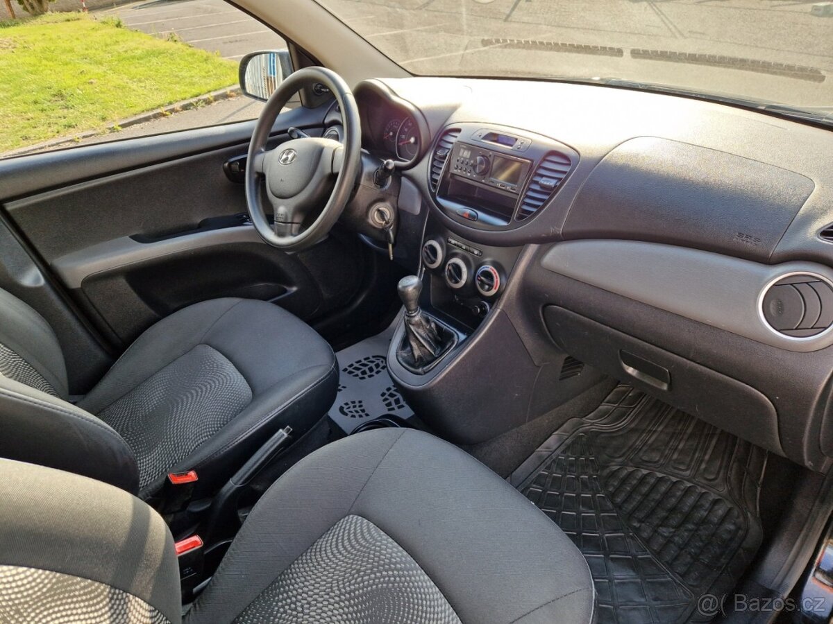 Hyundai i10, 1,1 - 15