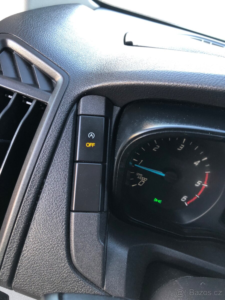 Ford Transit L2H2 R.V. 2015 2.2tdci 92Kw 9MÍST Klimatizace - 15