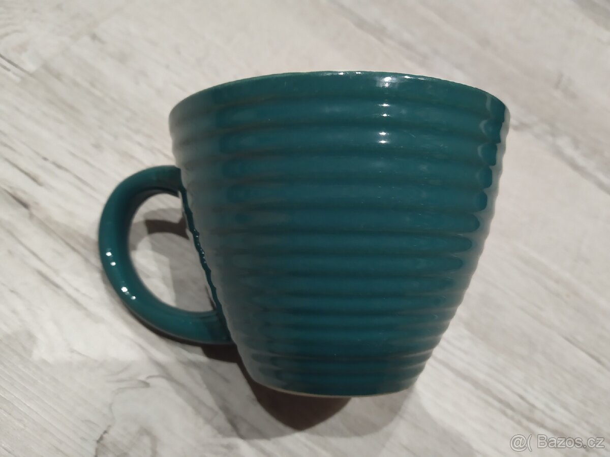 Hrníčky a skleničky i retro - 15