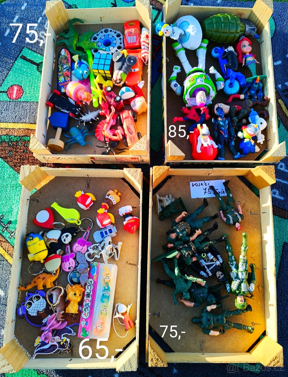 Autíčka, modely, hračky, domácnost, vánoční ozdoby - 15