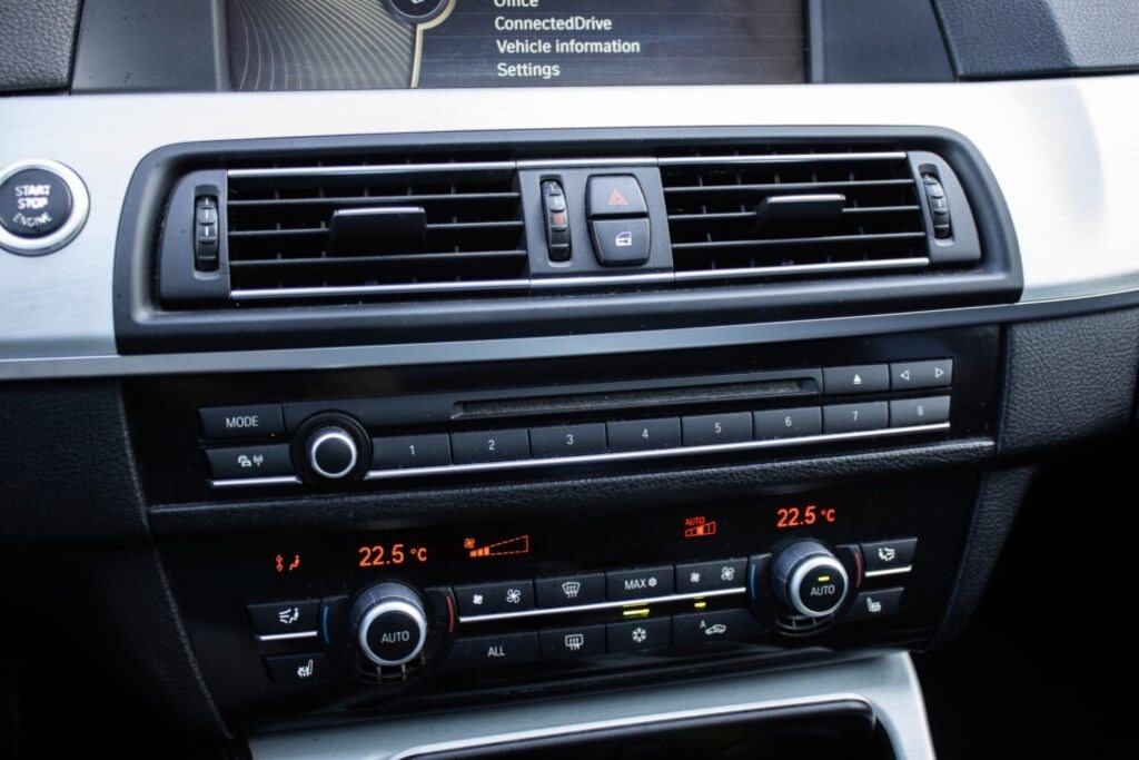 BMW 535d, 220kW (2012) - 15