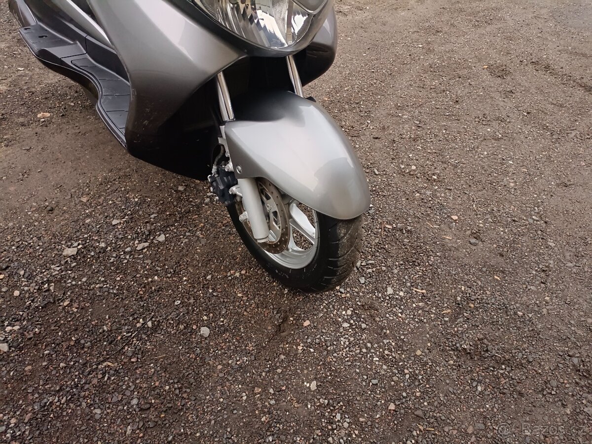 Suzuki Burgman 125i CZ Doklady v ceně - 15