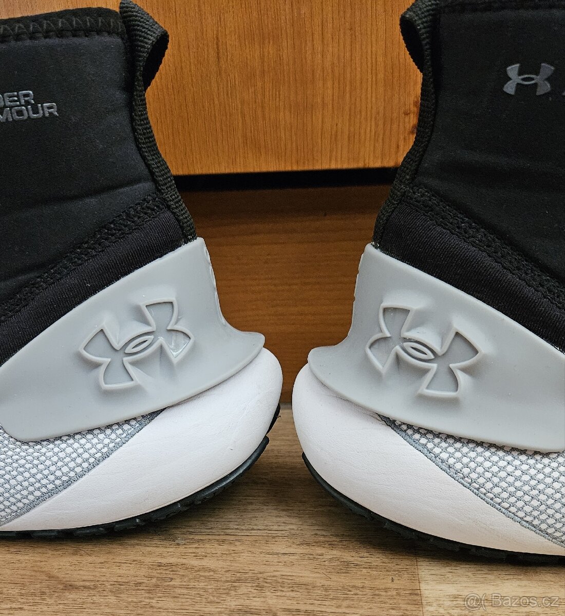 Under Armour UA...Unisexové boty
N - 15