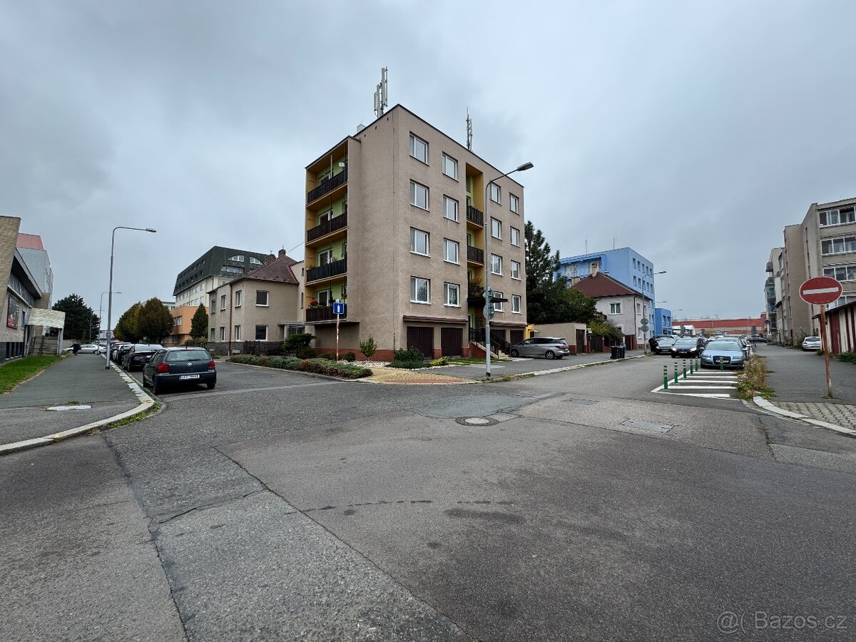 Pronájem bytu 3+1 68 m² Rožkova, Pardubice - 15