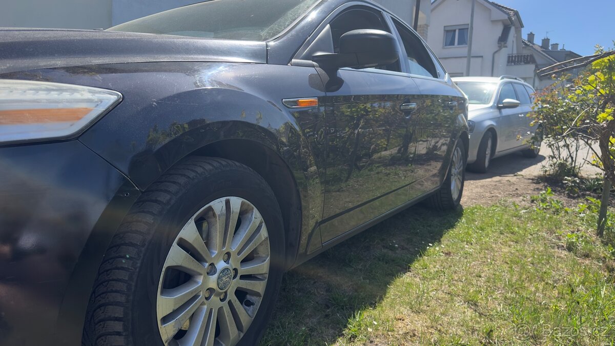 Prodám auto Ford Mondeo mk4 - 15
