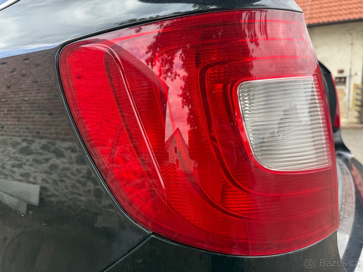 Škoda Superb 2 combi náhradní díly 9910 - 15