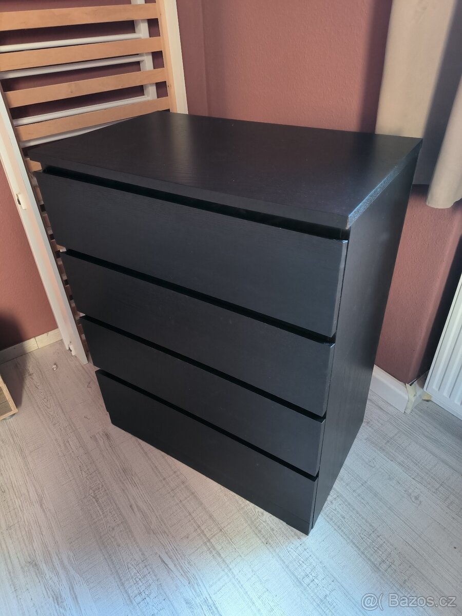 Bytový nábytek, pračka, postele , gauče , stolky , televize - 15