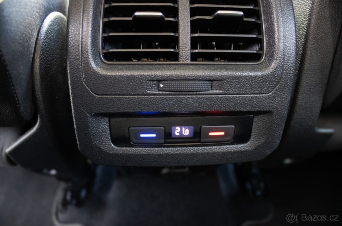 VW Touran Hi-line 100% stav - 15