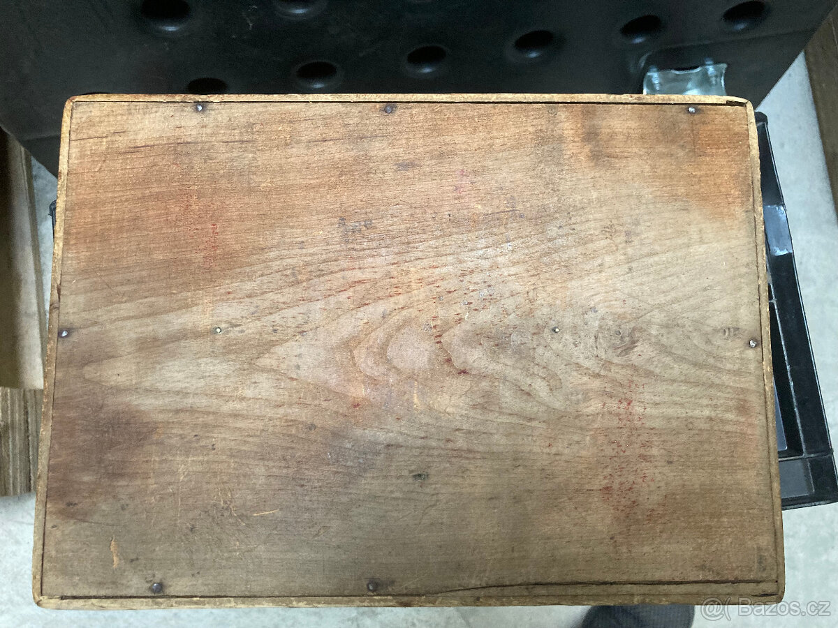 Šperkovnice dřevěná stará se zámkem 600 kč - 15