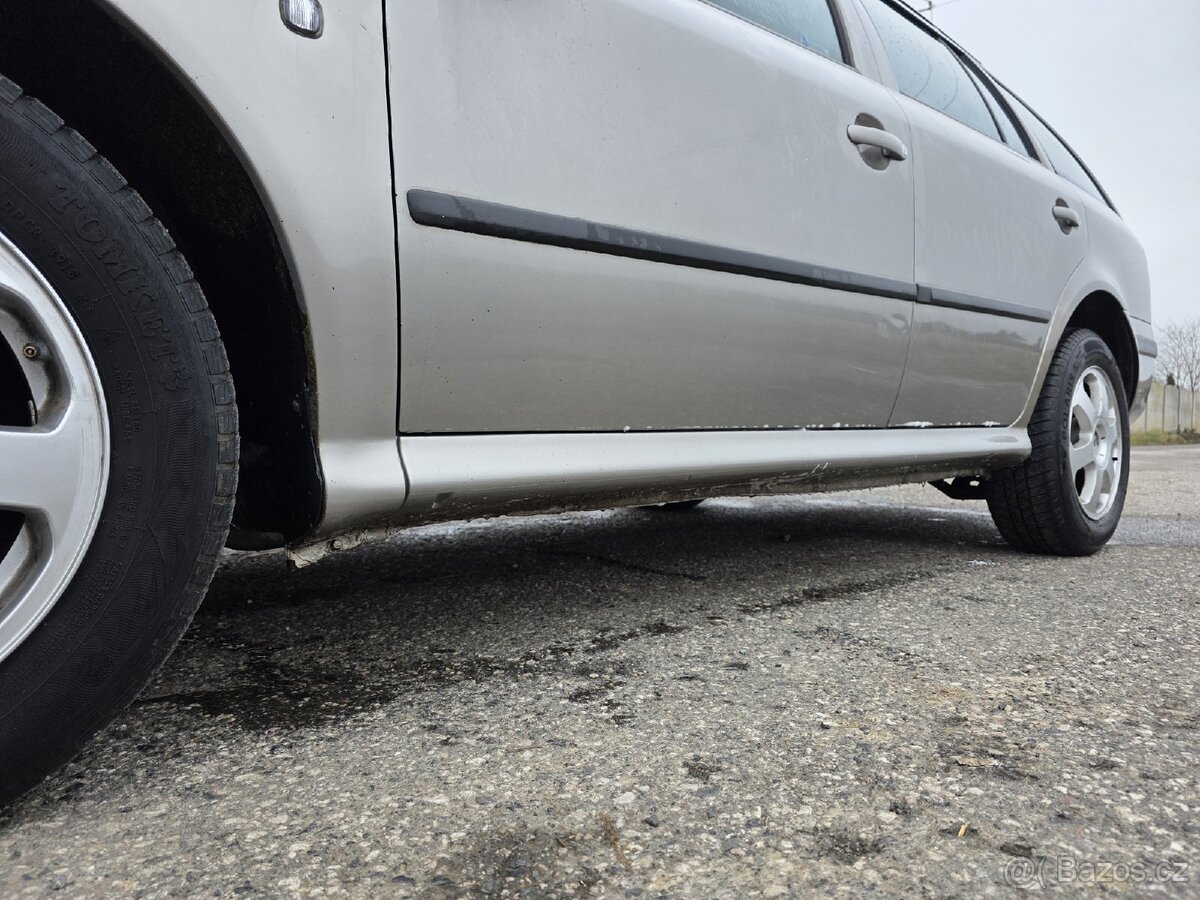 Škoda Octavia TOUR 12/2010 ČR TOP - 15