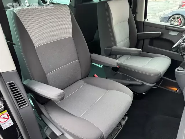 VW Multivan T5 1.9 TDI 75kW,Webasto,Tažné,1.Majitel,Serviska - 15