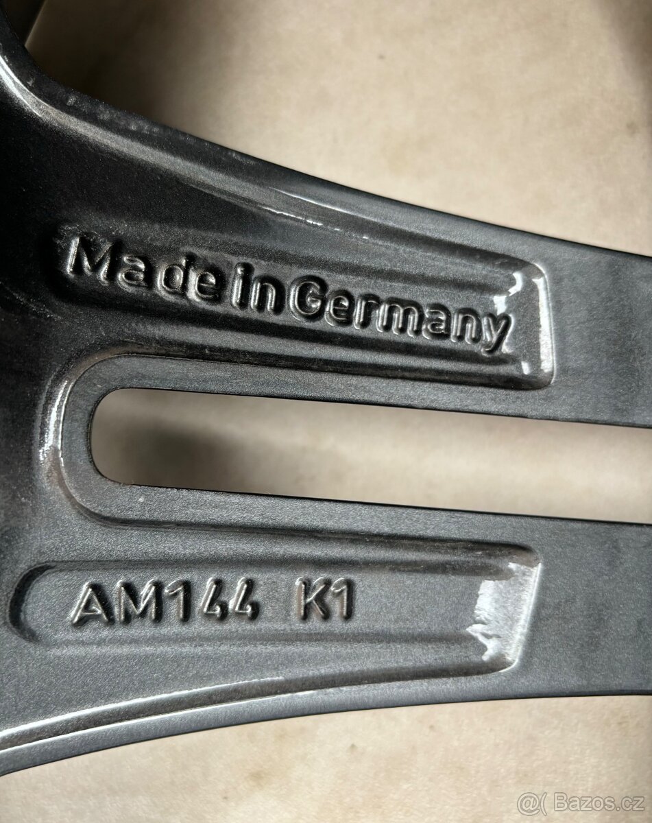 Mercedes R19 z C63 AMG C63s Coupe 5x112 - 15