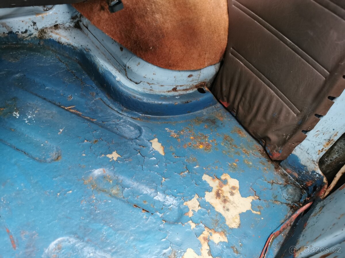 Trabant 601 combi - 15