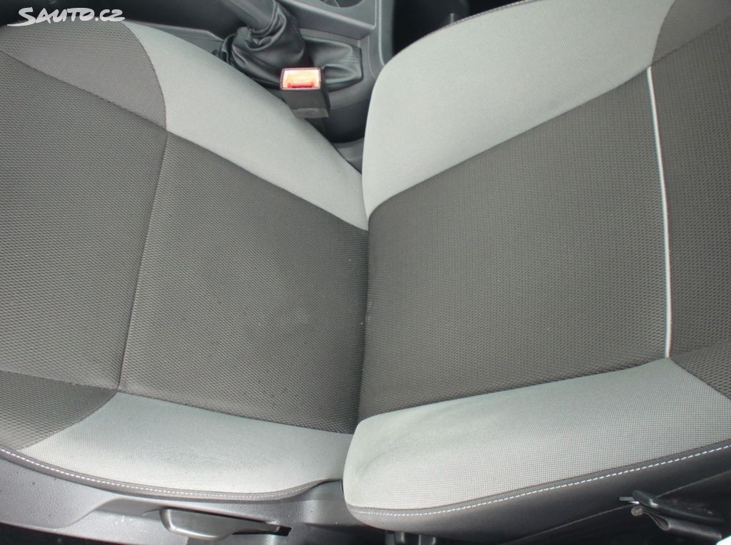 Ford Focus 1,6 16V vyhřív.sed,park.kamera,AndroidAuto,92kw - 15