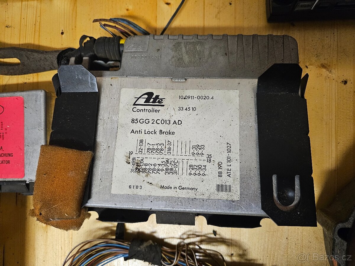 ND Ford Scorpio mk1 2.0 85 kW OHC - 15