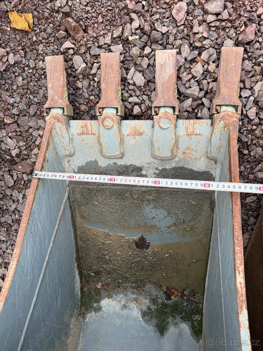 2x. Lžíce pro bagr 6-10t - 15