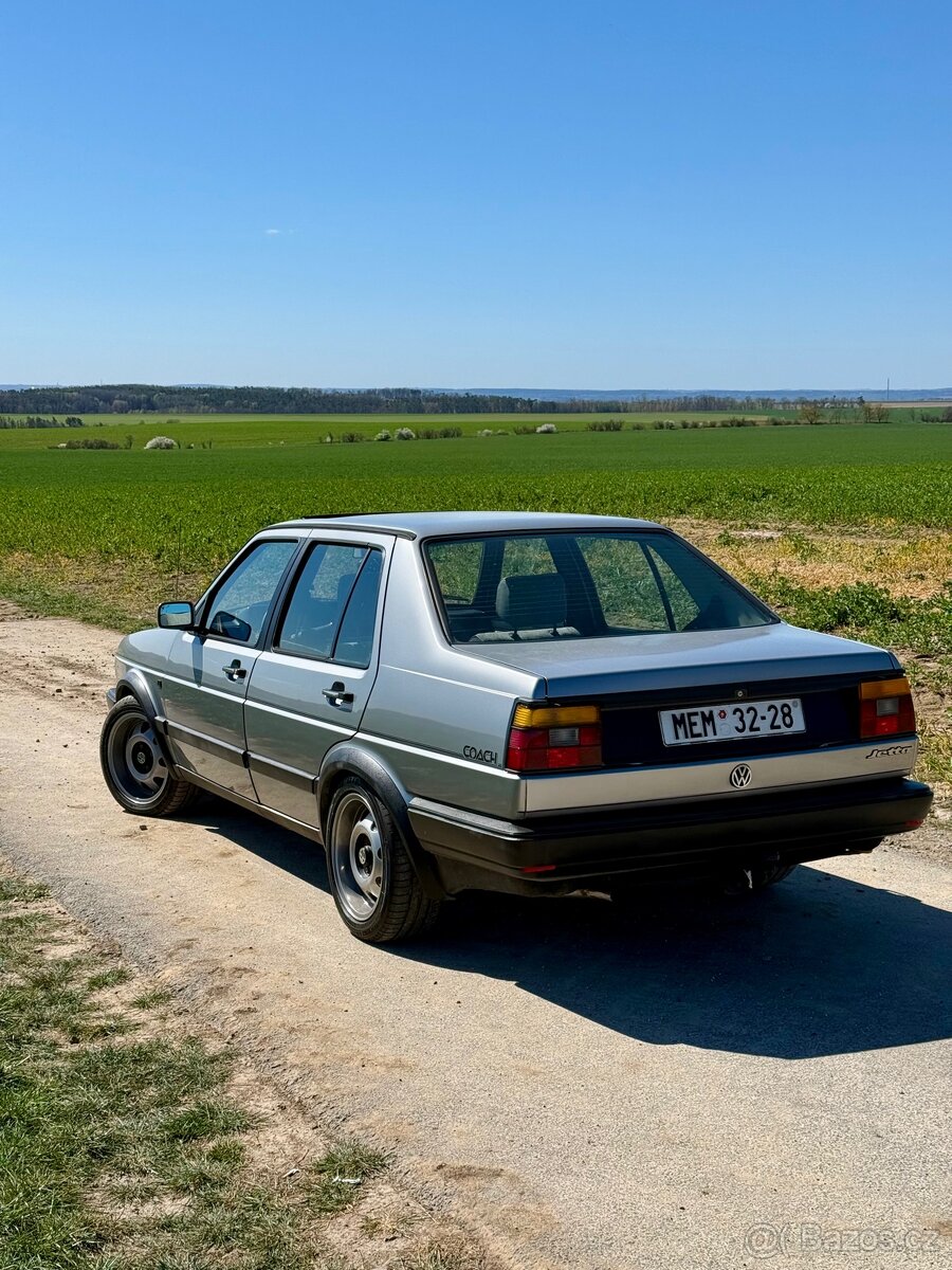 VW Jetta Mk2 Coach - 15