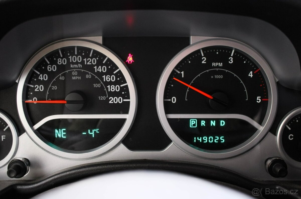 Jeep Wrangler 2.8 CRD Sport A/T - 15