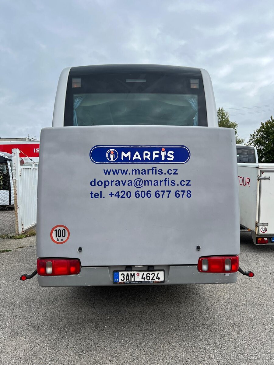 Autobus ISUZU Turquoise Euro 5 30míst - 15