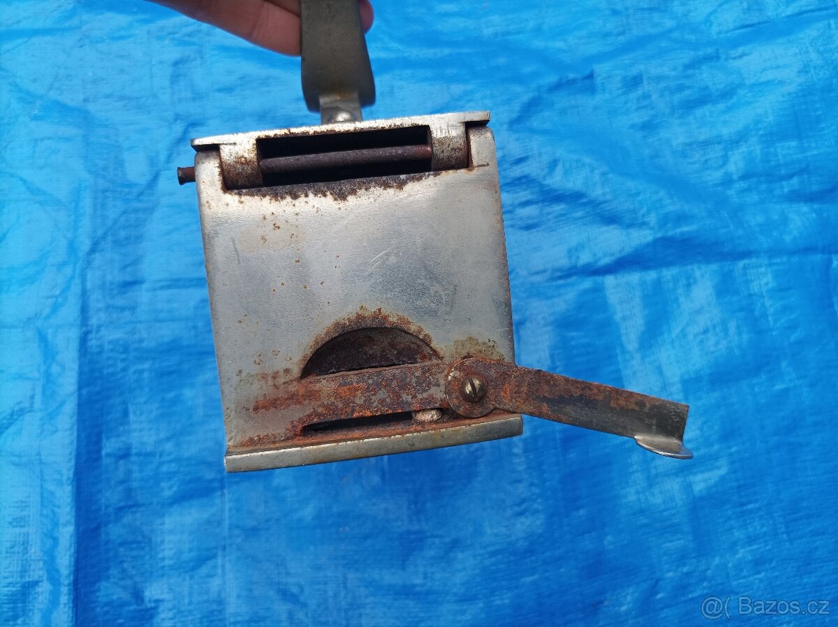 Stará žehlička, made in Czechoslovakia - 15